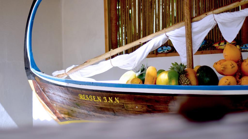 Resten Inn Thoddoo Exterior foto